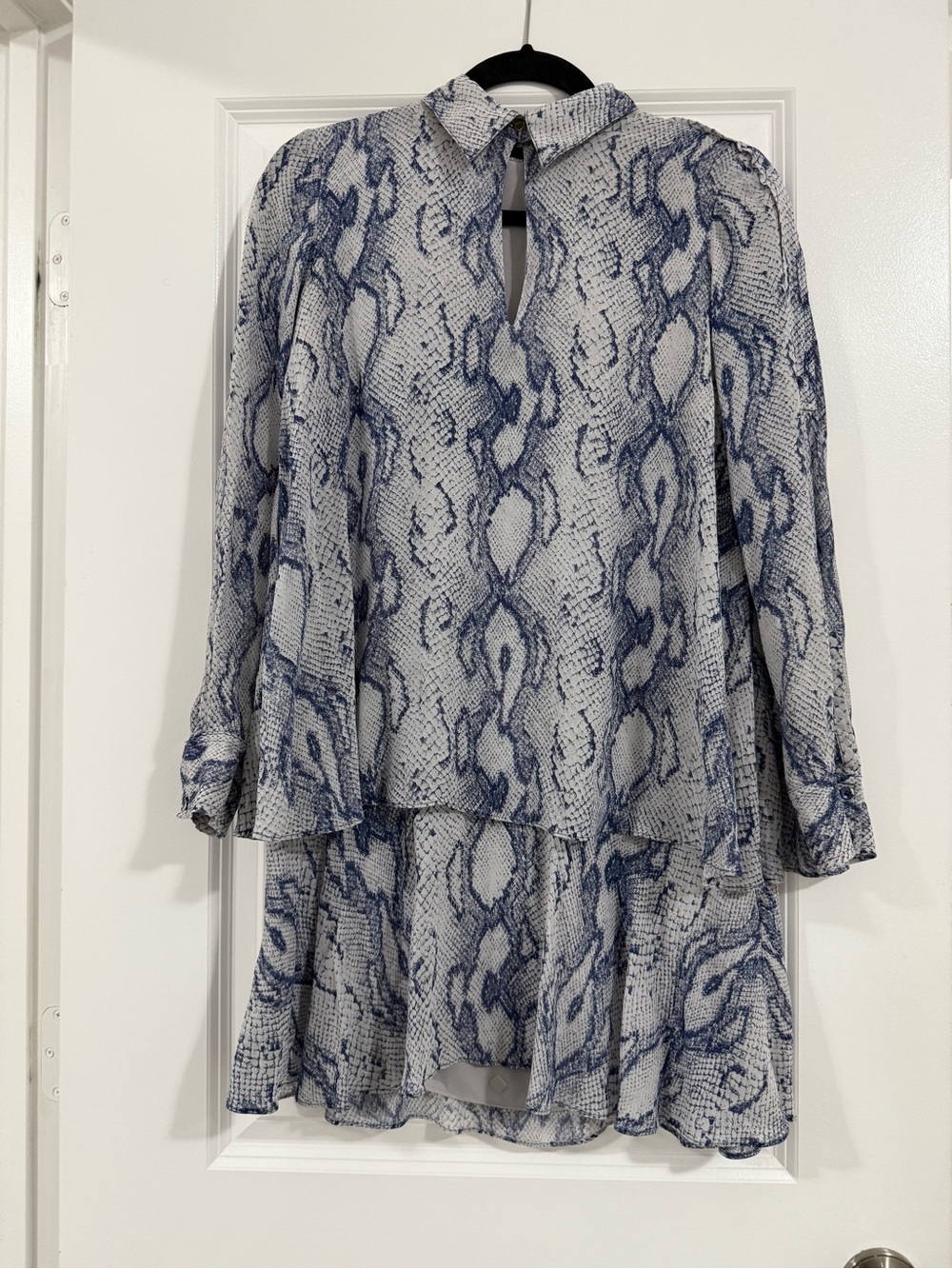 Rachel Zoe Blue Snake-Print Long-Sleeve Tiered Dress